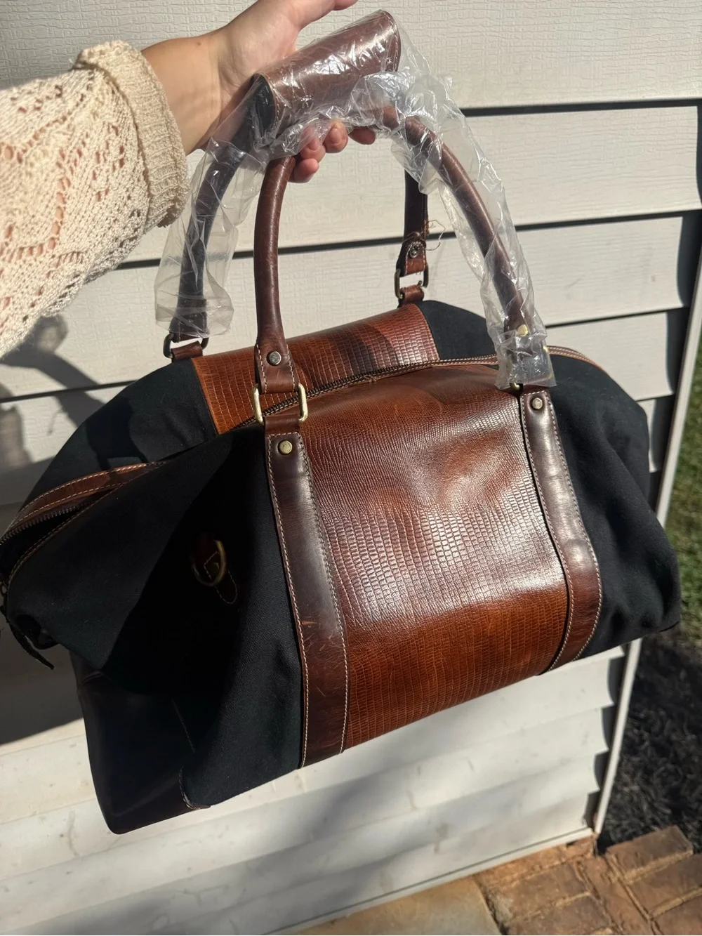 NWT F.H WADSWORTH Men’s Black and Brown Leather-Trim Weekend Duffel